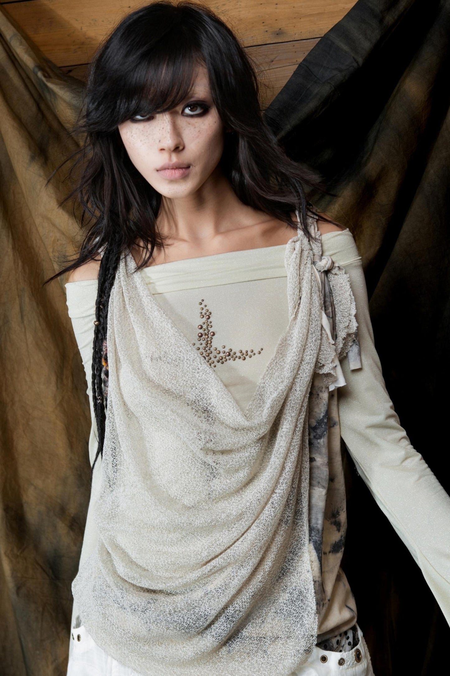 Diamond Collar One-Shoulder Long Sleeve T-Shirt