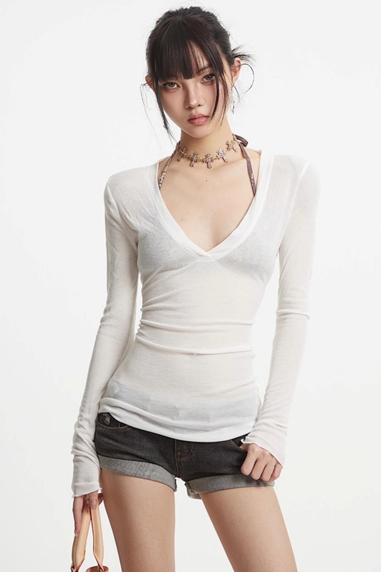 Slim V-neck T-shirt