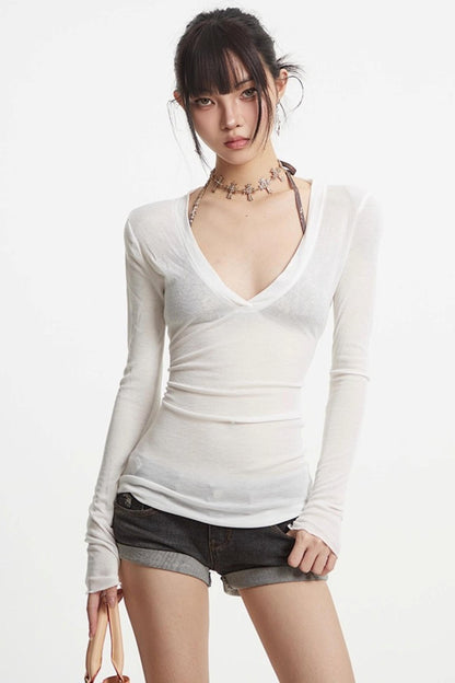 Slim V-neck T-shirt