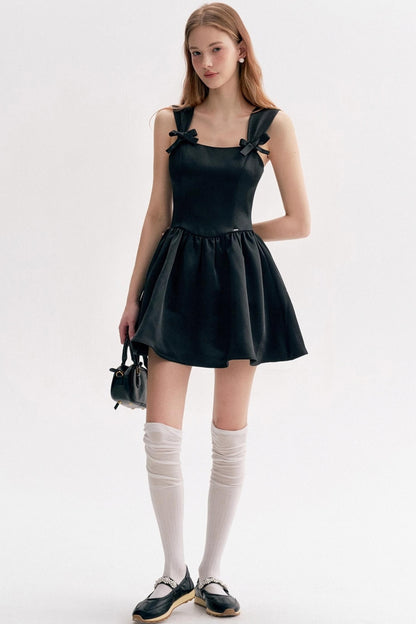 Three-Dimensional Bow Satin Cropped Dress