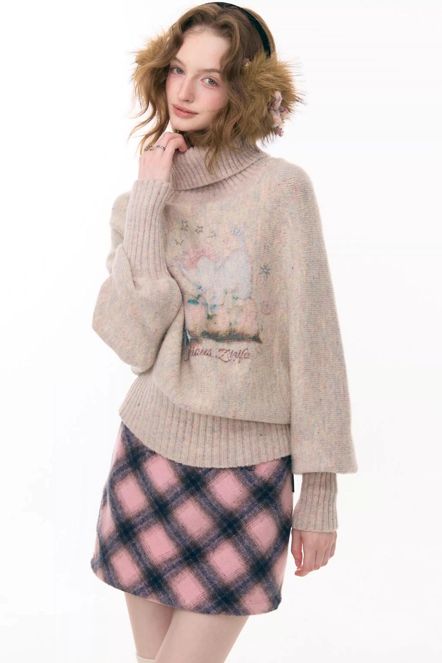 Aprikosenfarbener Fledermausärmelpullover mit hohem Kragen