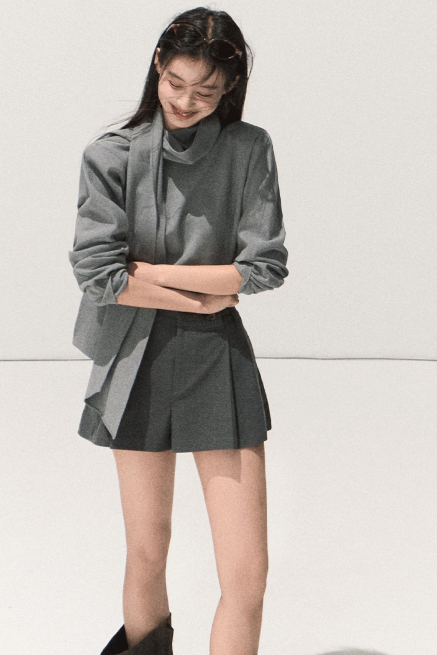 Shoulder Padded Backless Top Shorts Set-Up