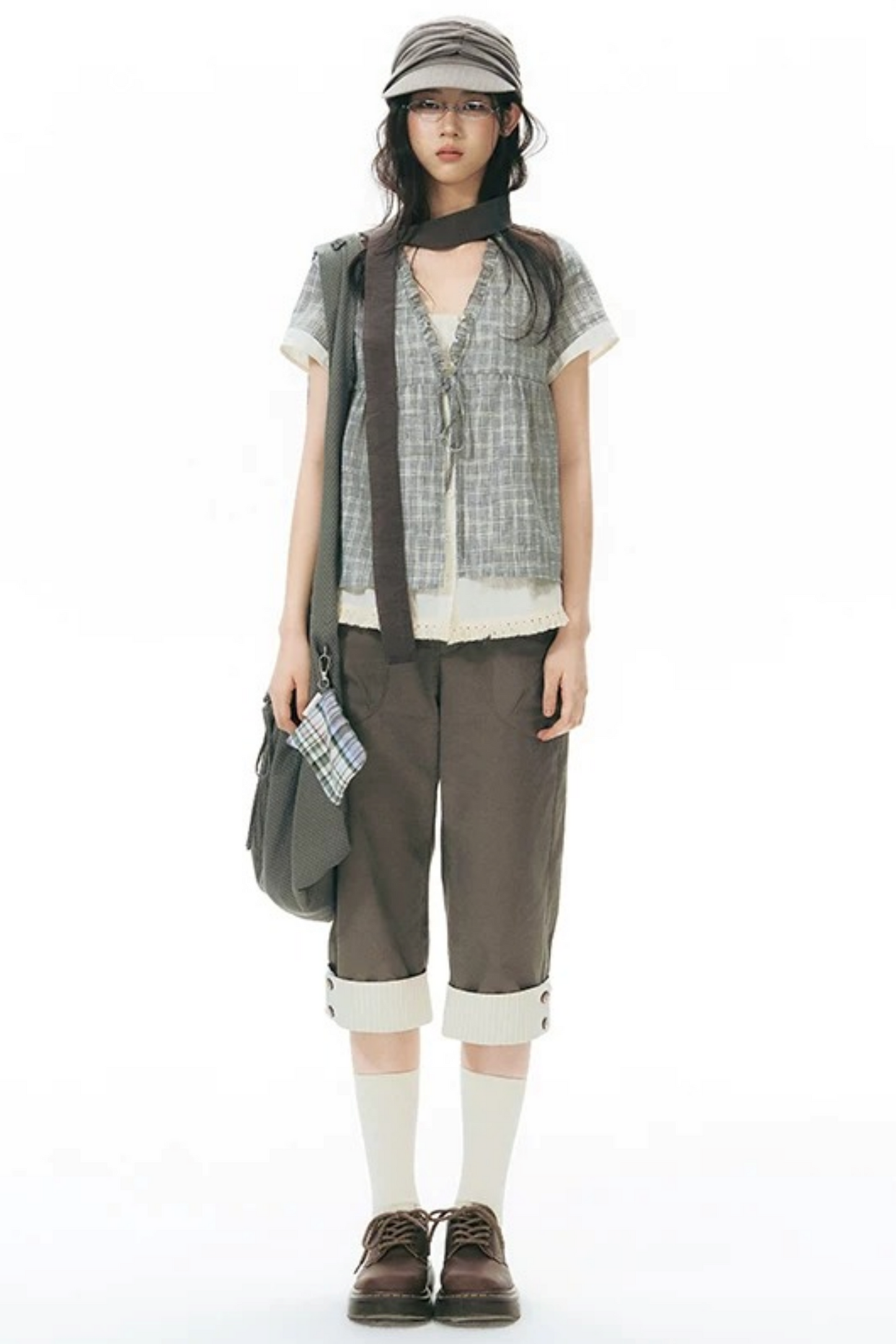 Camicia a quadri con volant e scollo a V