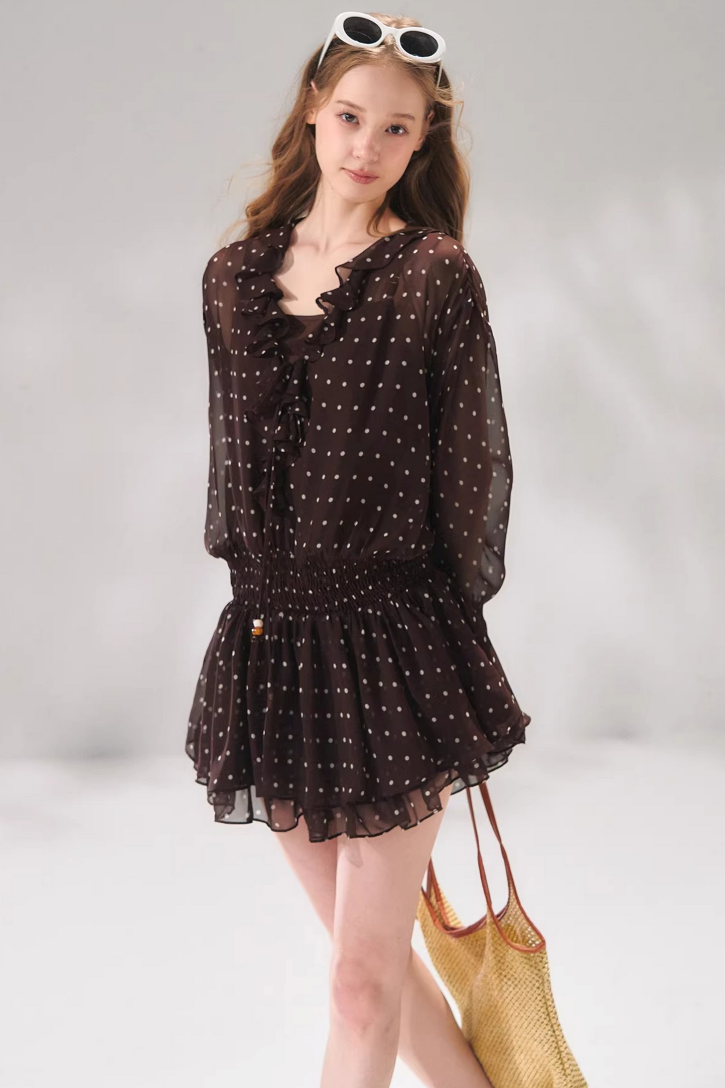 Ensemble robe en mousseline à volants et perles