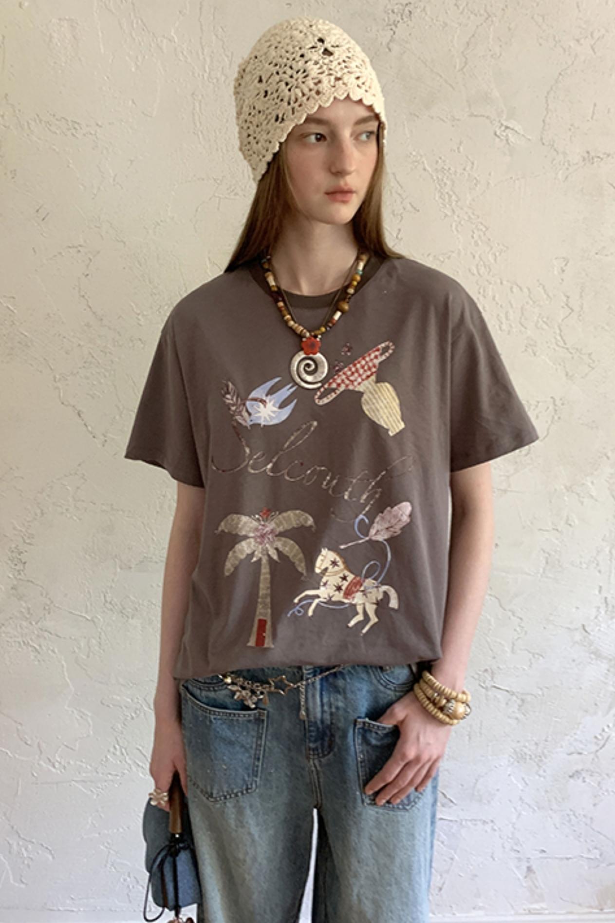 Lazy Wave Playful Print Short Sleeve T-shirt