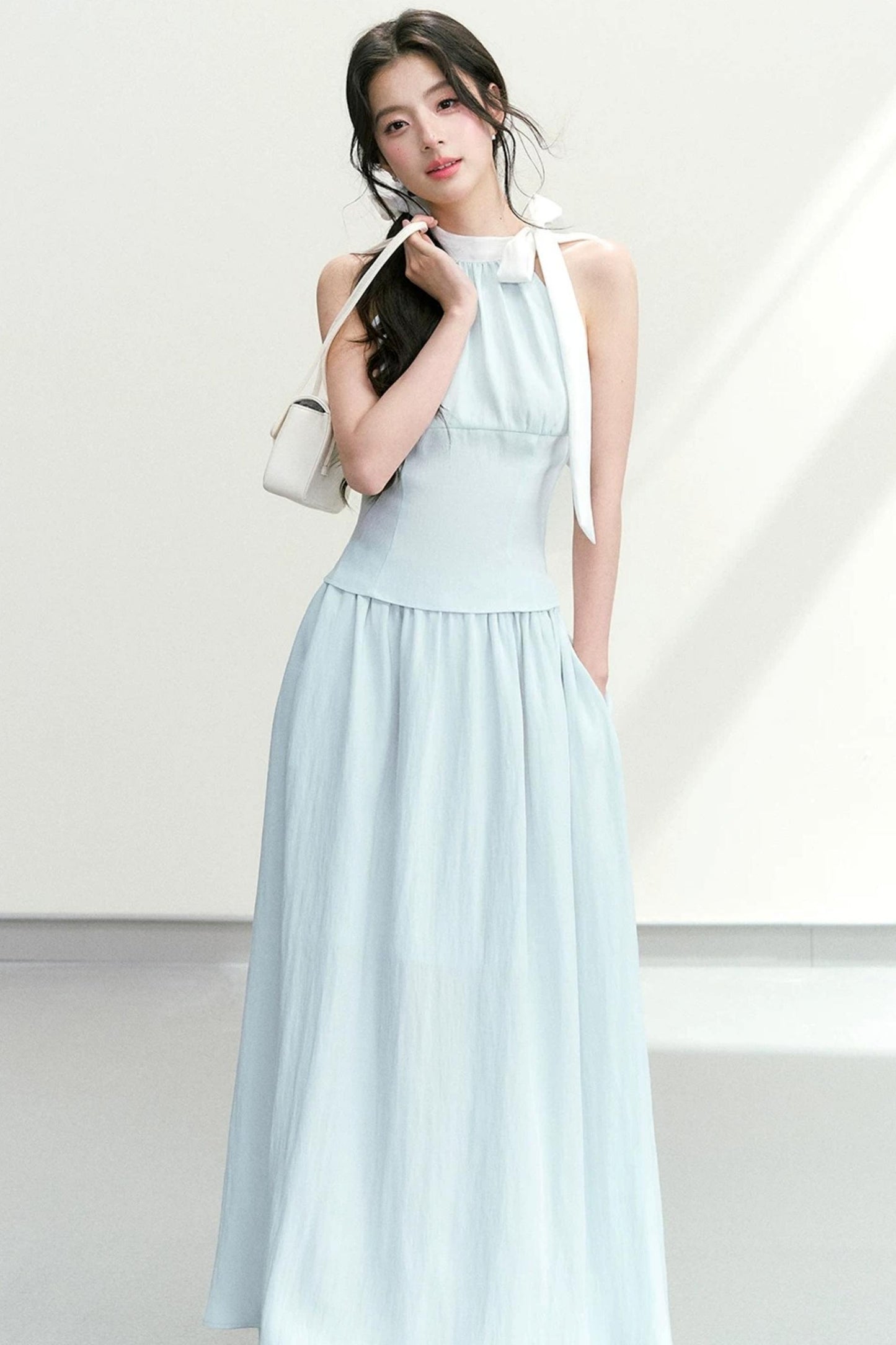 Conjunto de traje elegante con cuello halter