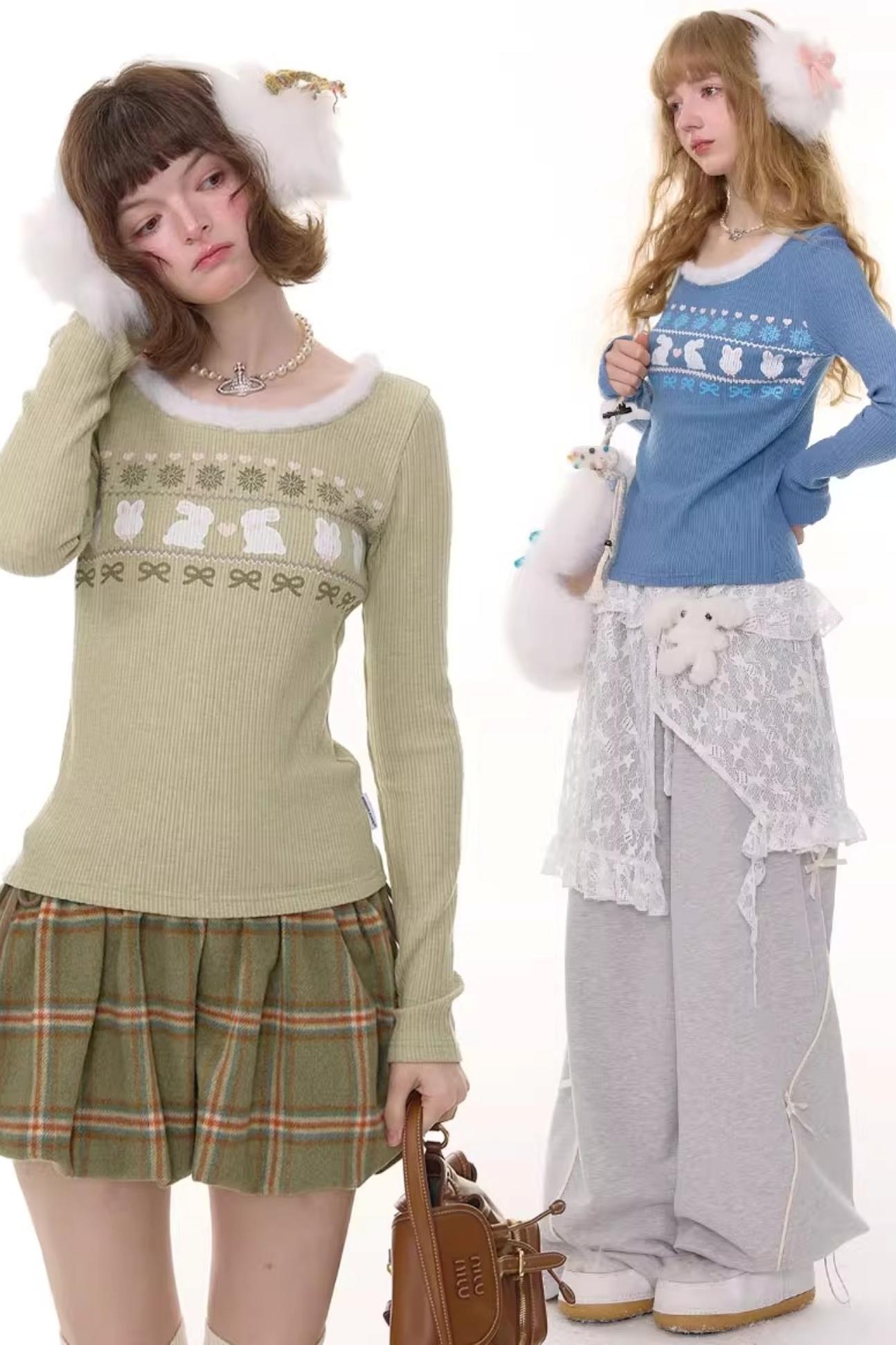 Slim Rabbit Print Knitted Base Shirt