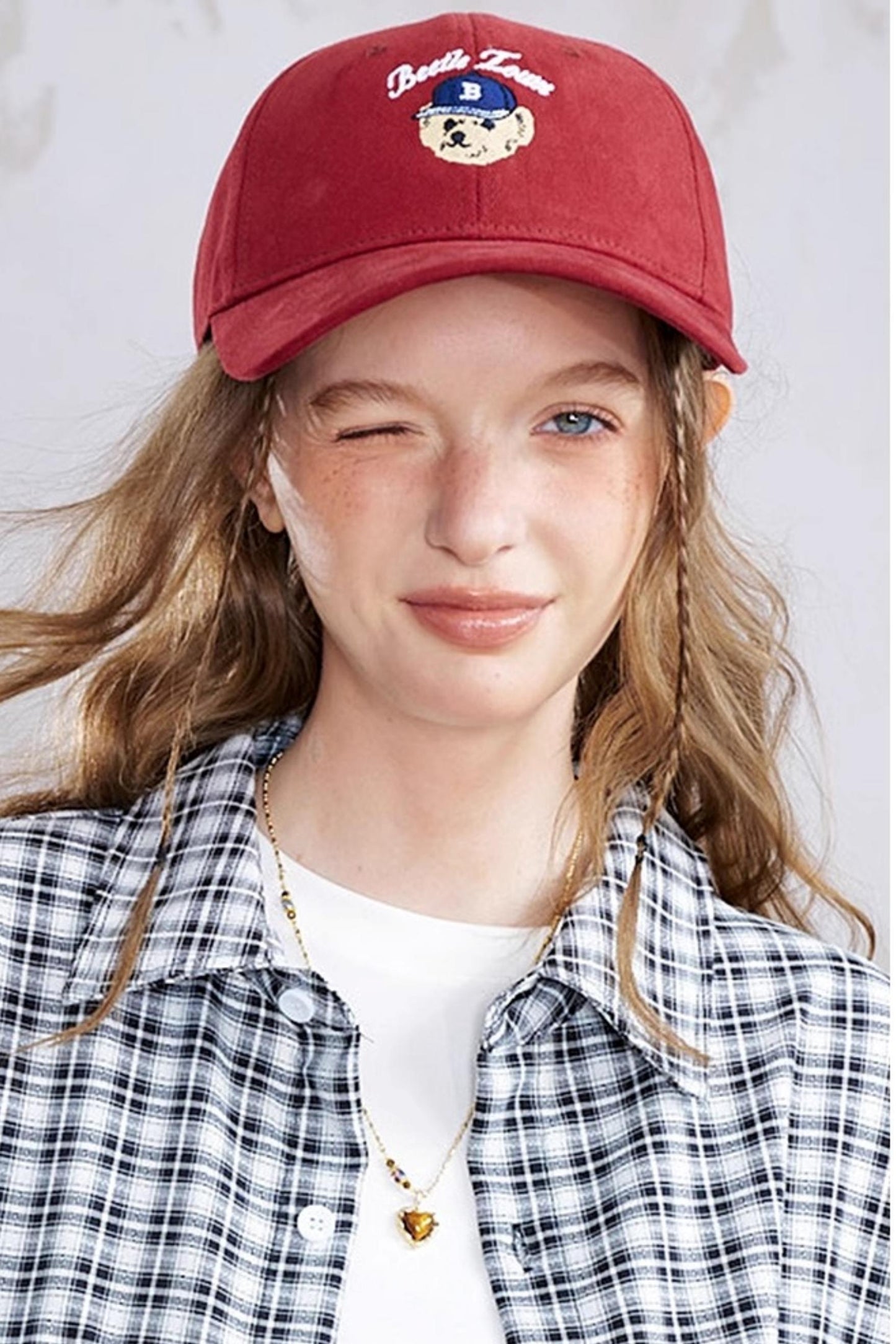 Bear Wide-Brim Baseball Cap