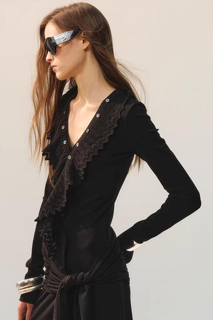 Spitzenkleid mit Schlitz