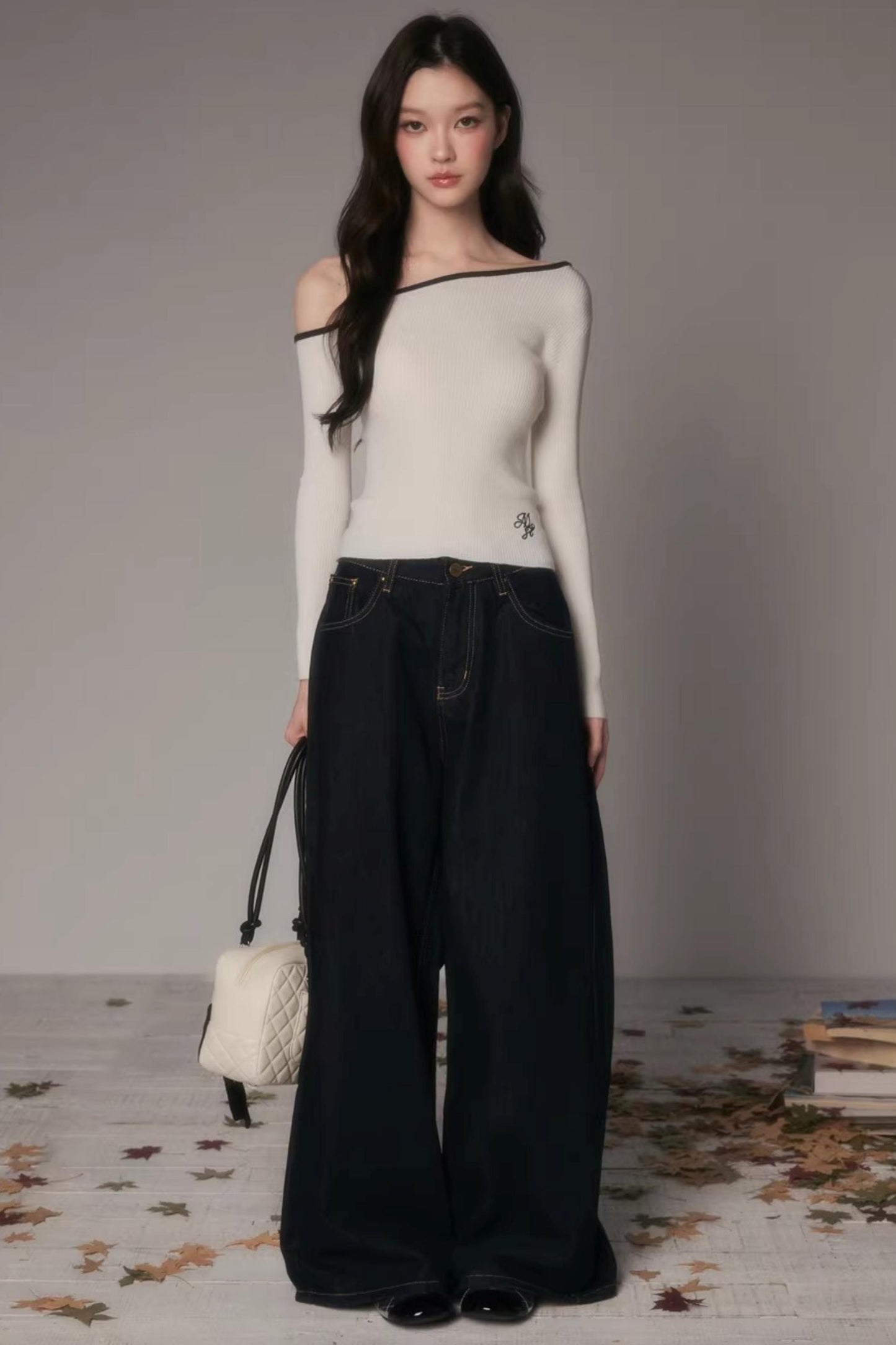 Off-Shoulder Knitted Top