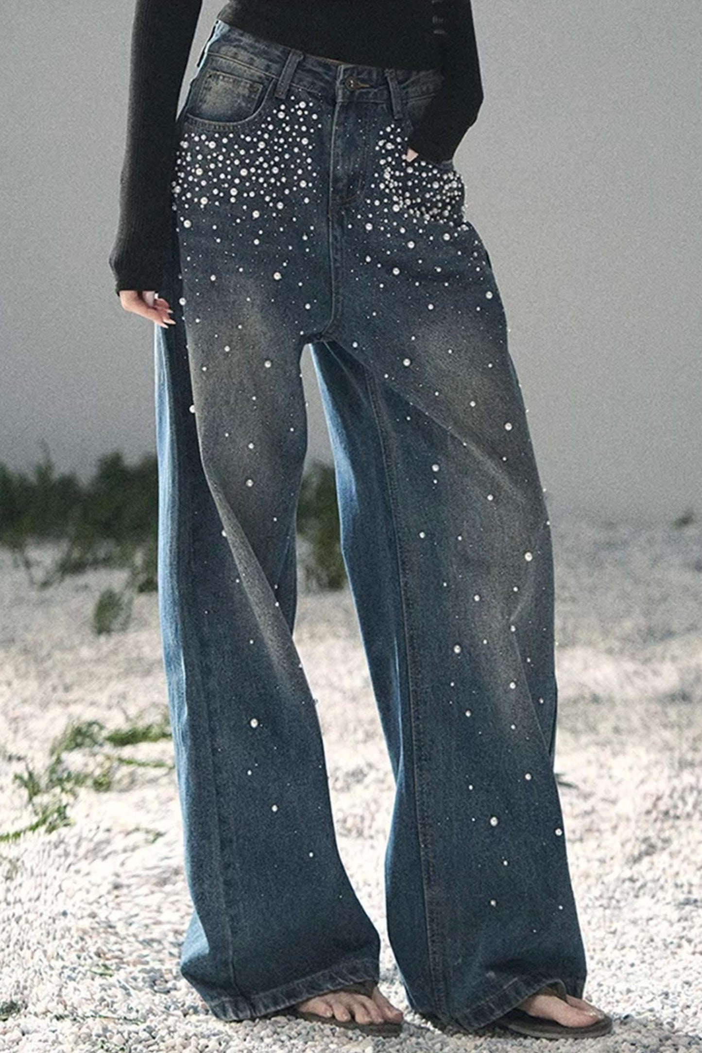 Pantalon en jean bleu clair perlé