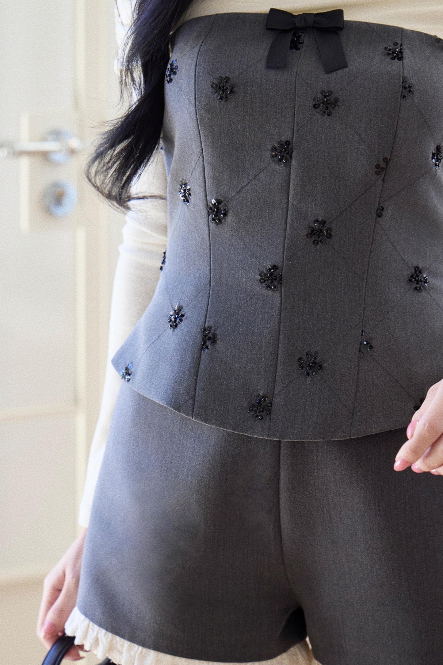 Elegant Knitted One-Shoulder Vest Set-Up