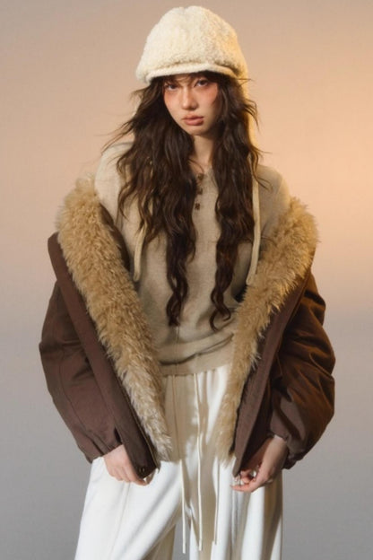 Line-Breasted Base T-Shirt