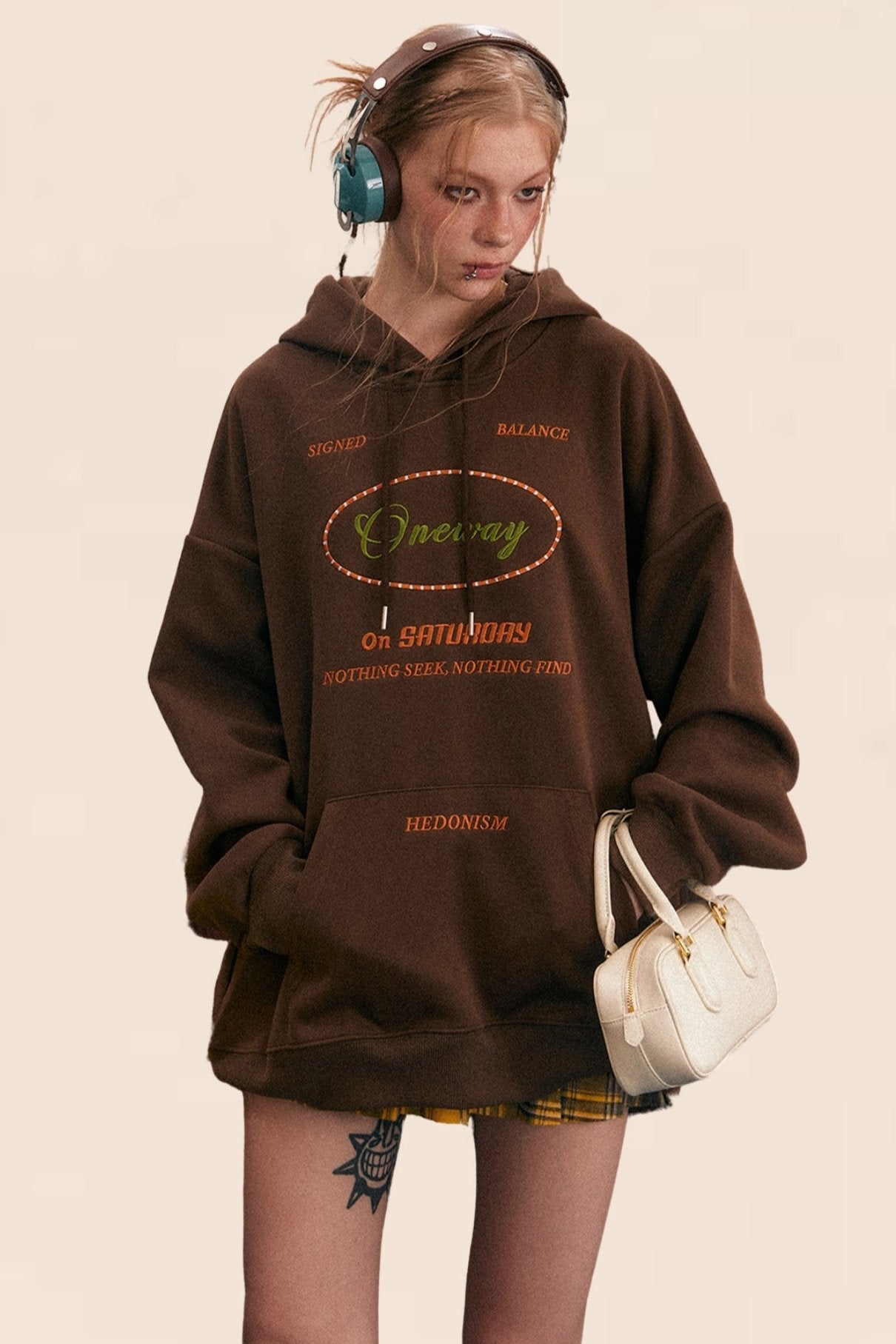 LOOSE FIT EMBROIDERED HOODIE SWEATSHIRT