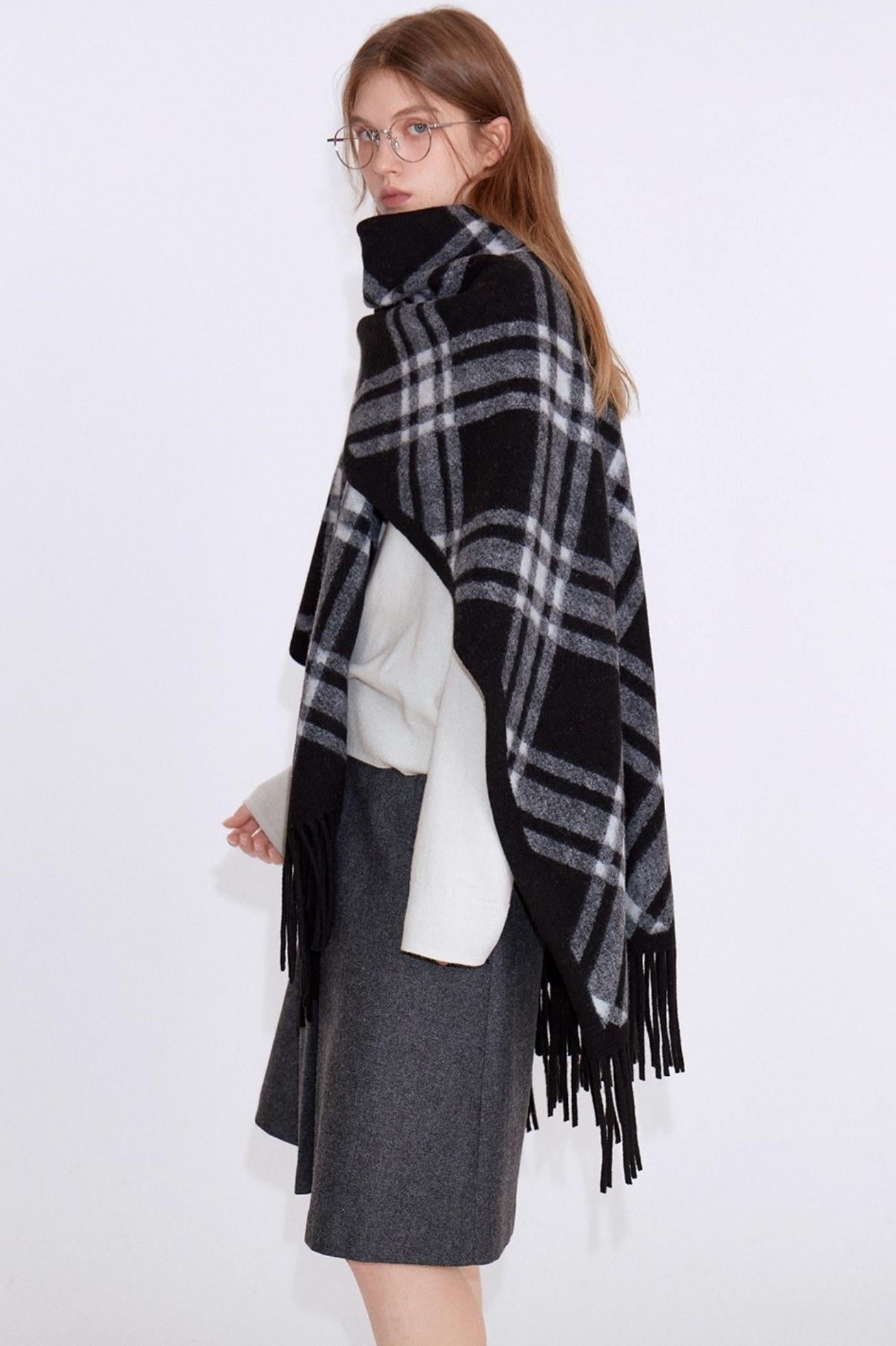 Soft Glutinous Sheep Wool Shawl