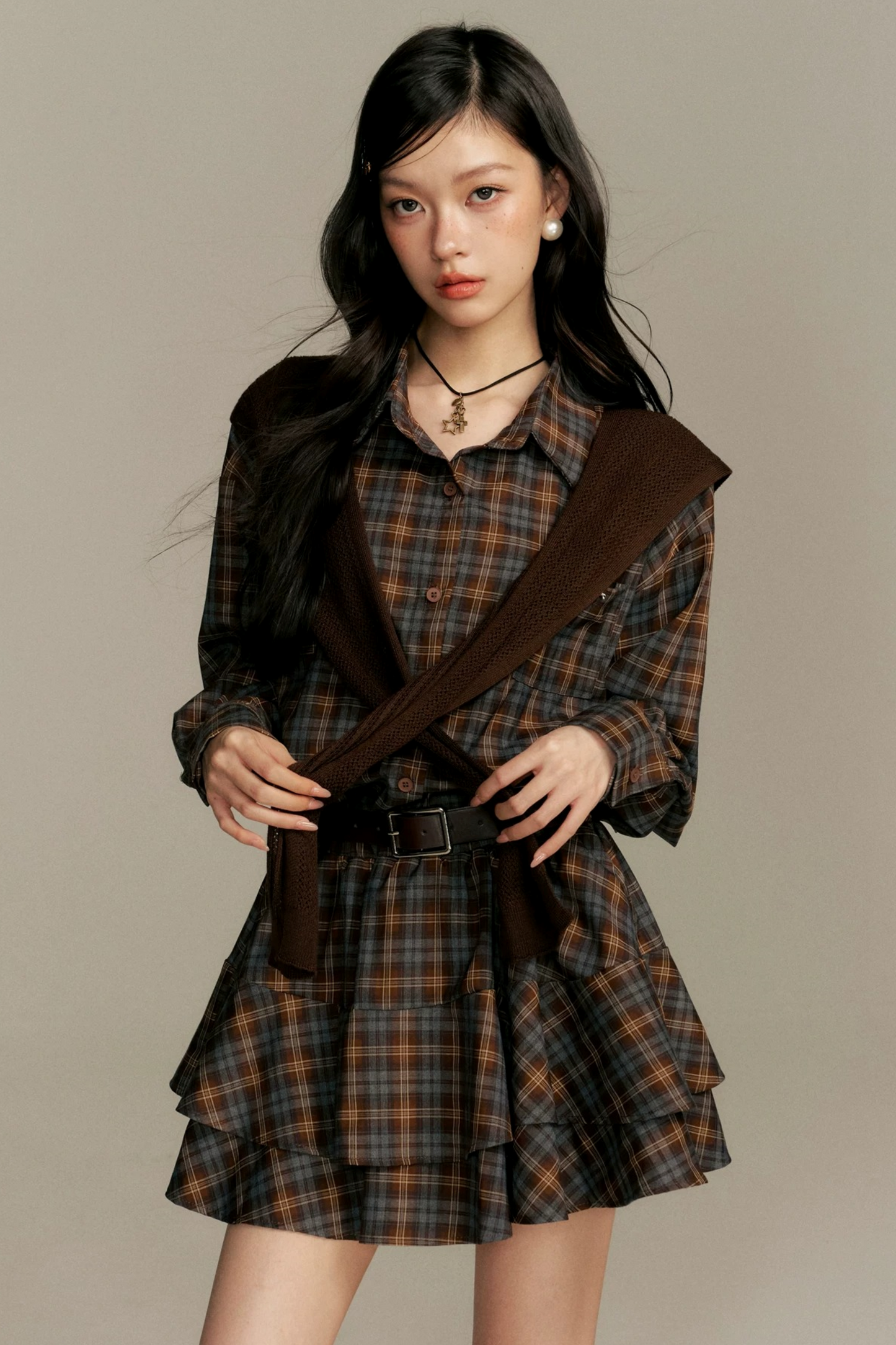 Shawl Paired Plaid Dress With Belt Set-Up
