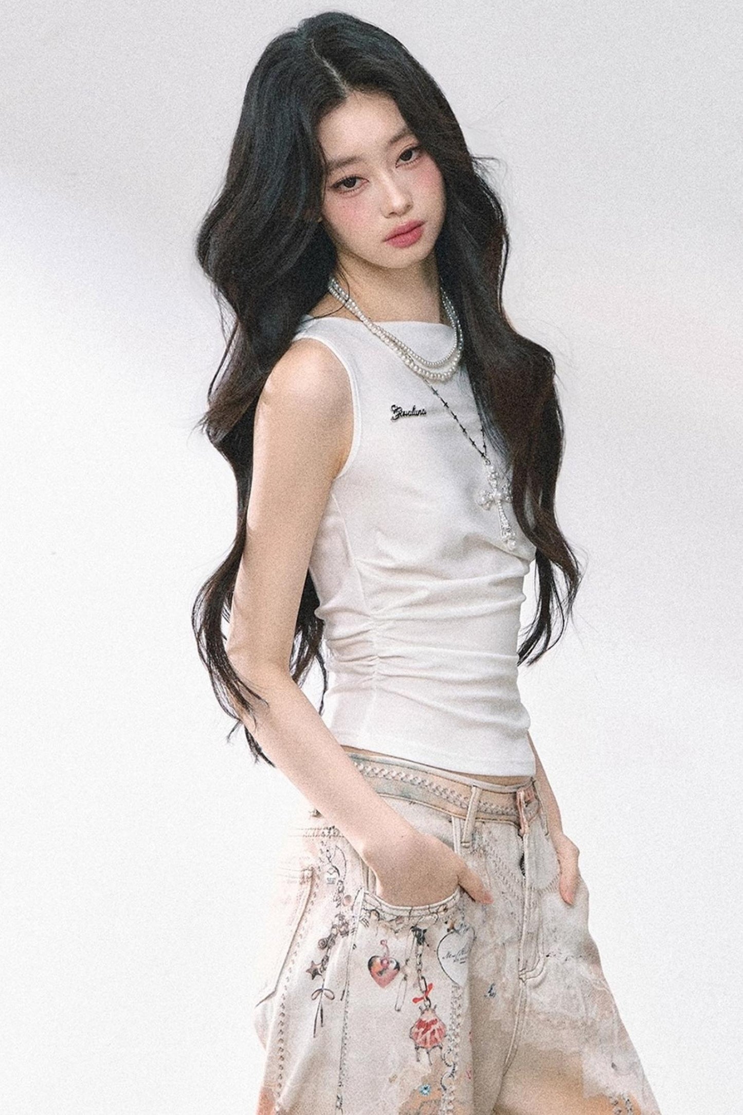 Shoulder-Baring Slim Crop T-Shirt