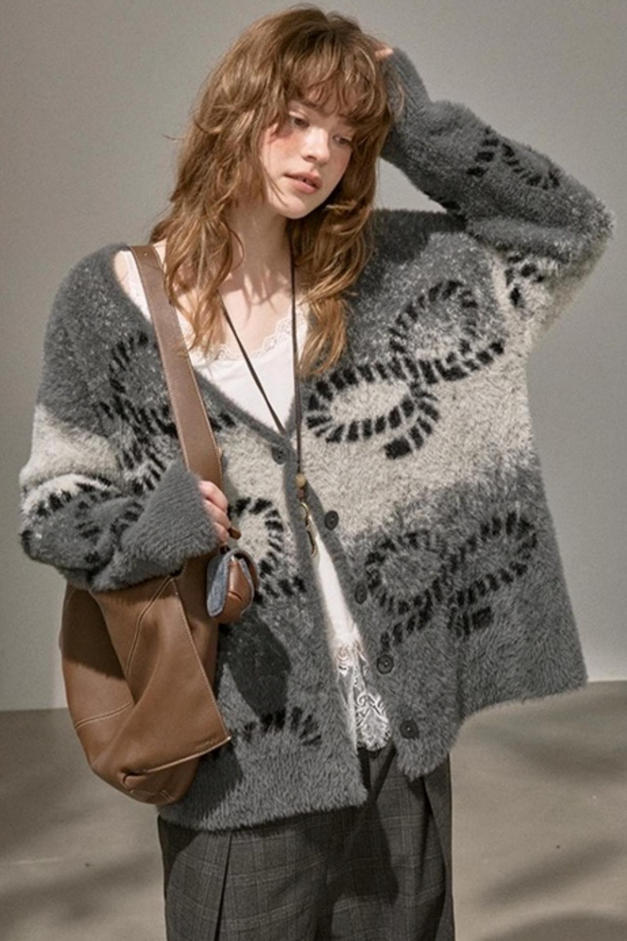 Bow Gradient V-Neck Knitted Cardigan