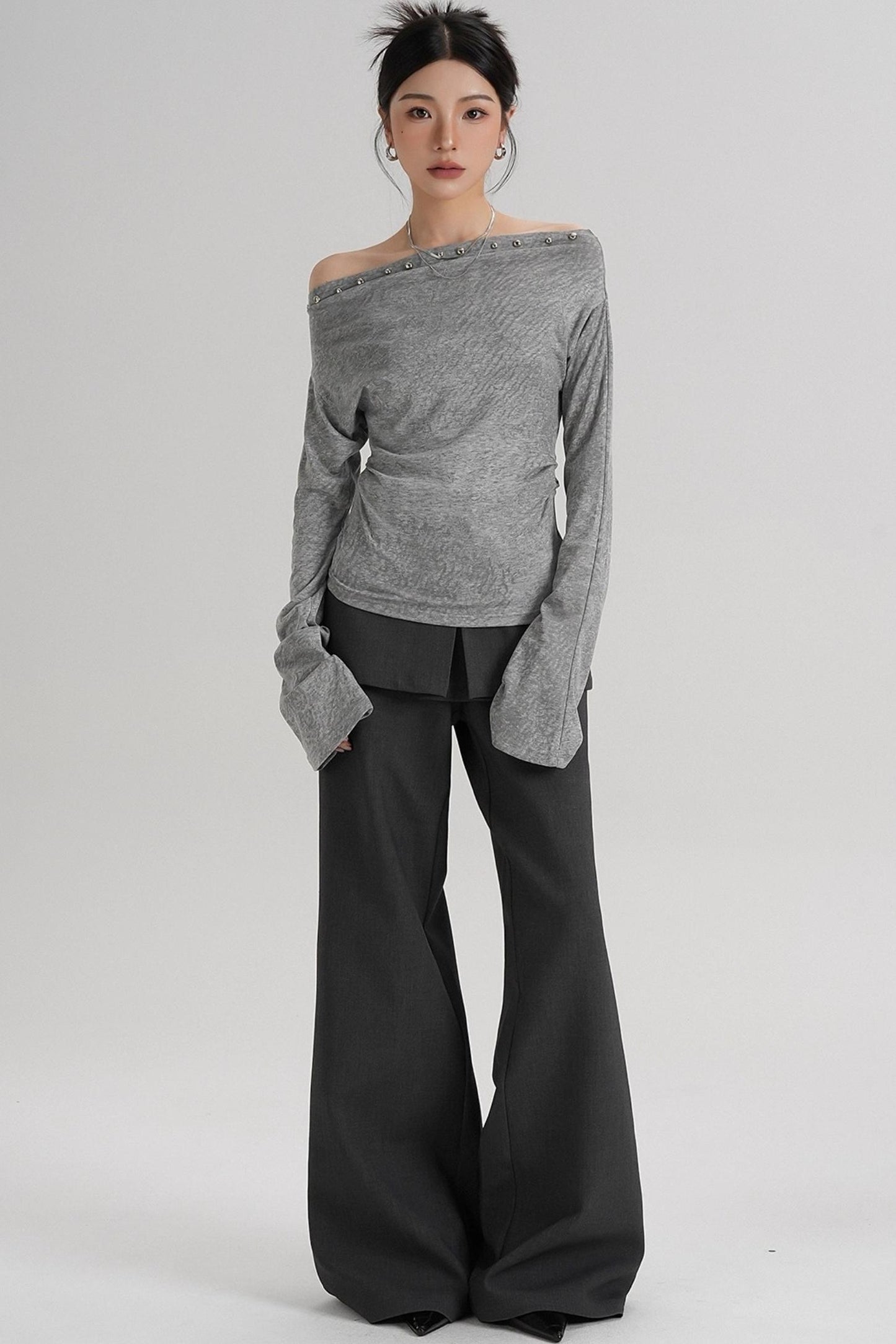 Niche Rivet Long-Sleeved T-Shirt