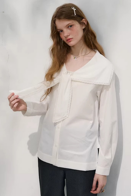 네이비 웨이브 레이스 블라우스