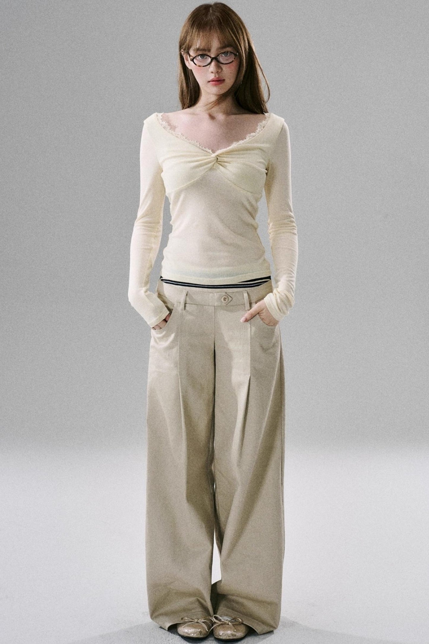 Stretch Lace Slim Fit Base Top