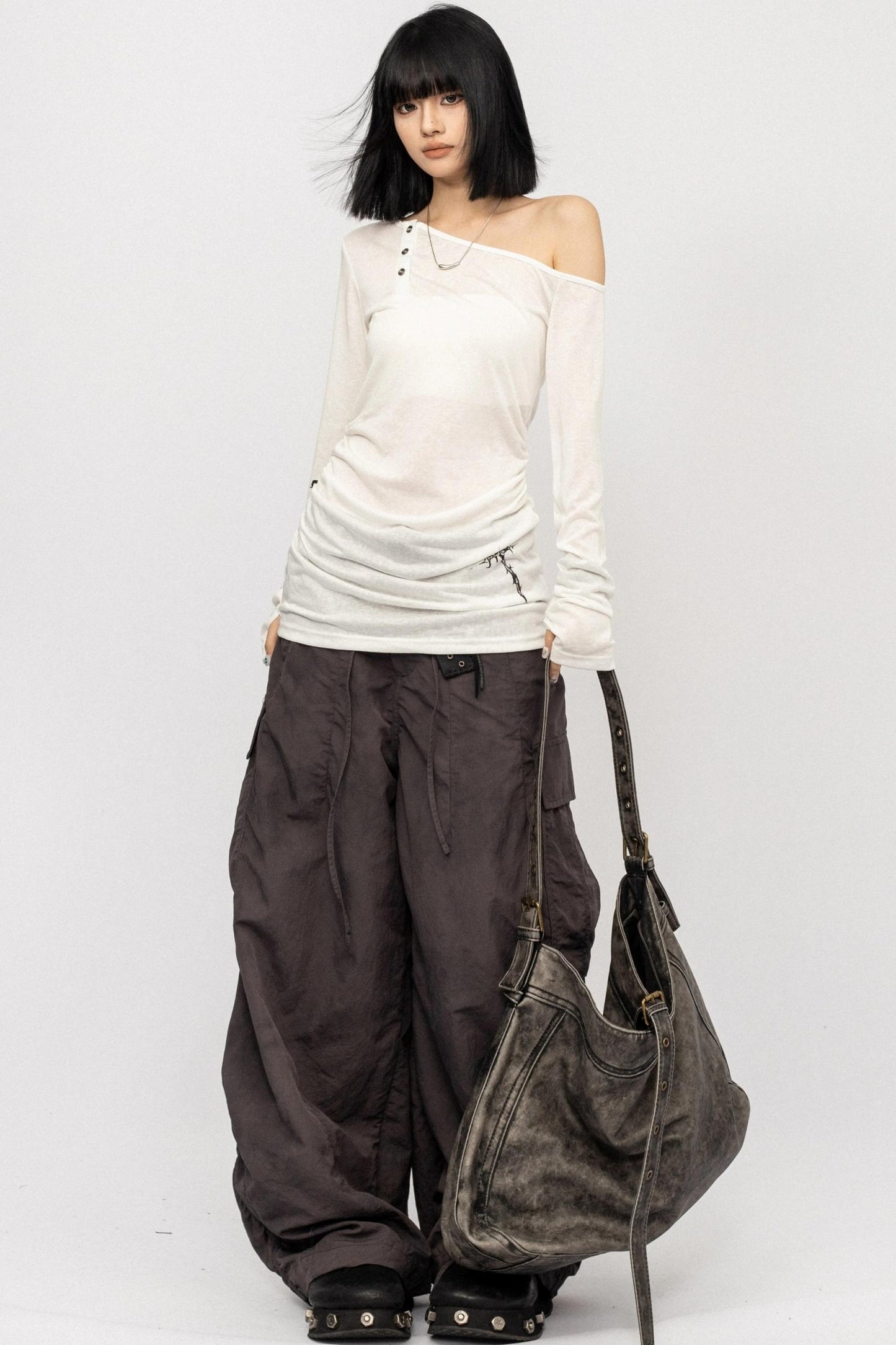 Lightweight Slanted Shoulder Base Top