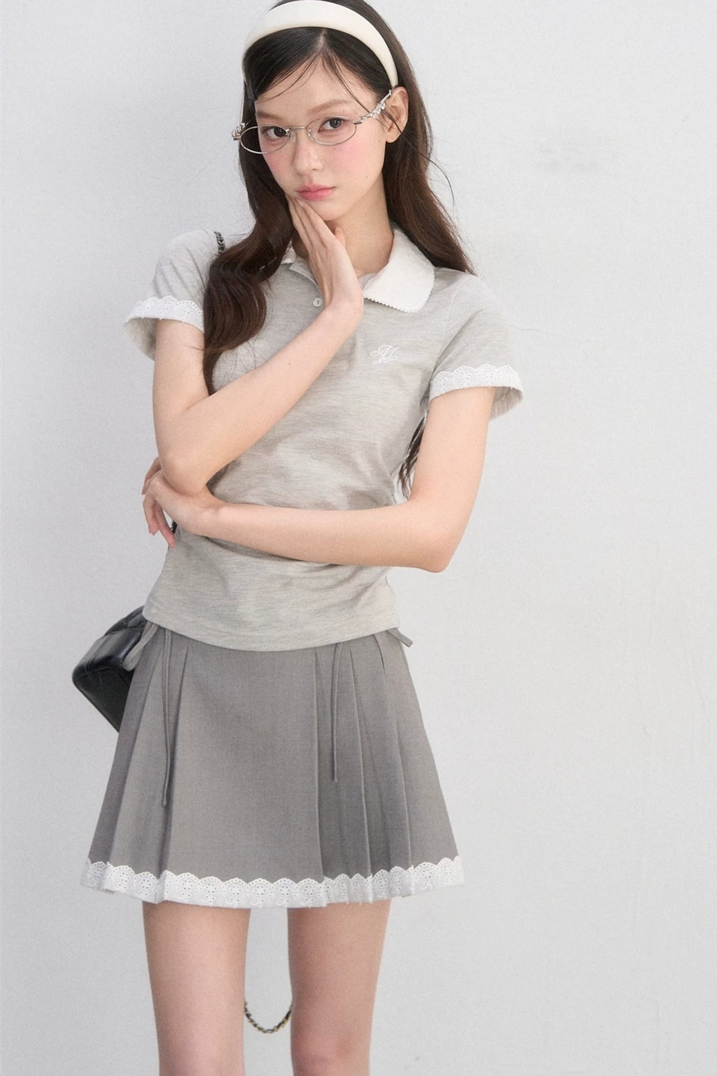 레이스 장식 폴로 블라우스