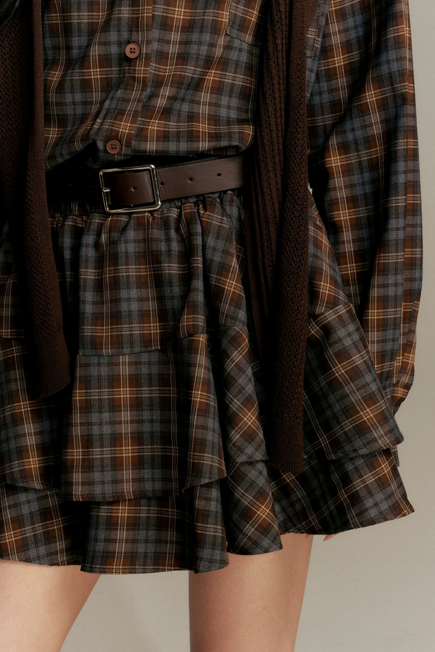 Shawl Paired Plaid Dress With Belt Set-Up