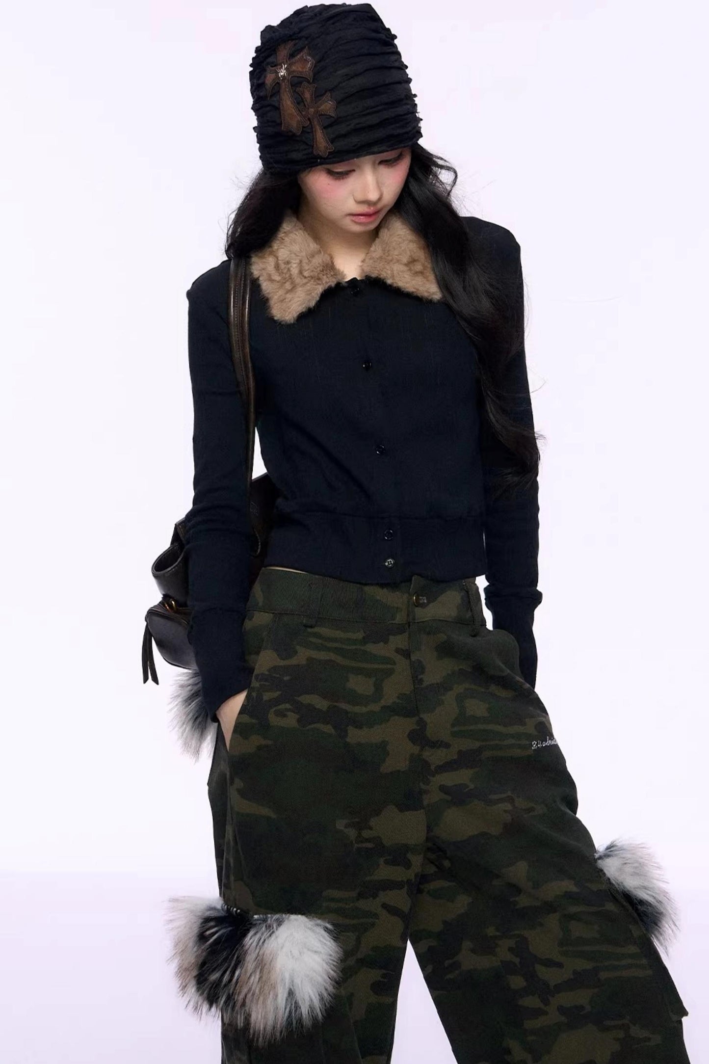 블랙 퍼 칼라 니트 탑