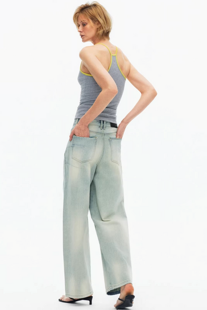 Color-Contrasting Slim-Fit Vest