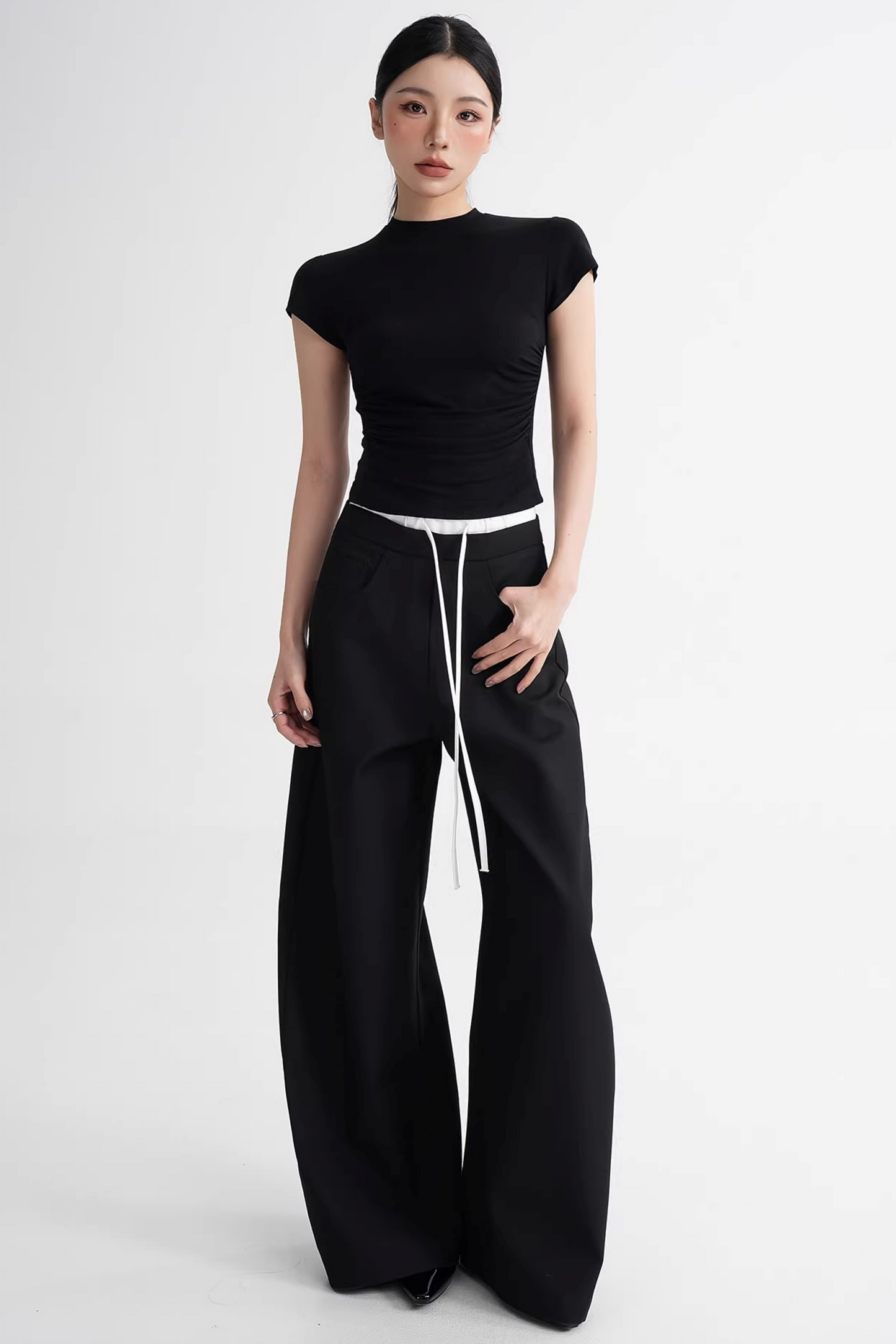 Elegant Color-Blocking Wide-Leg Pants