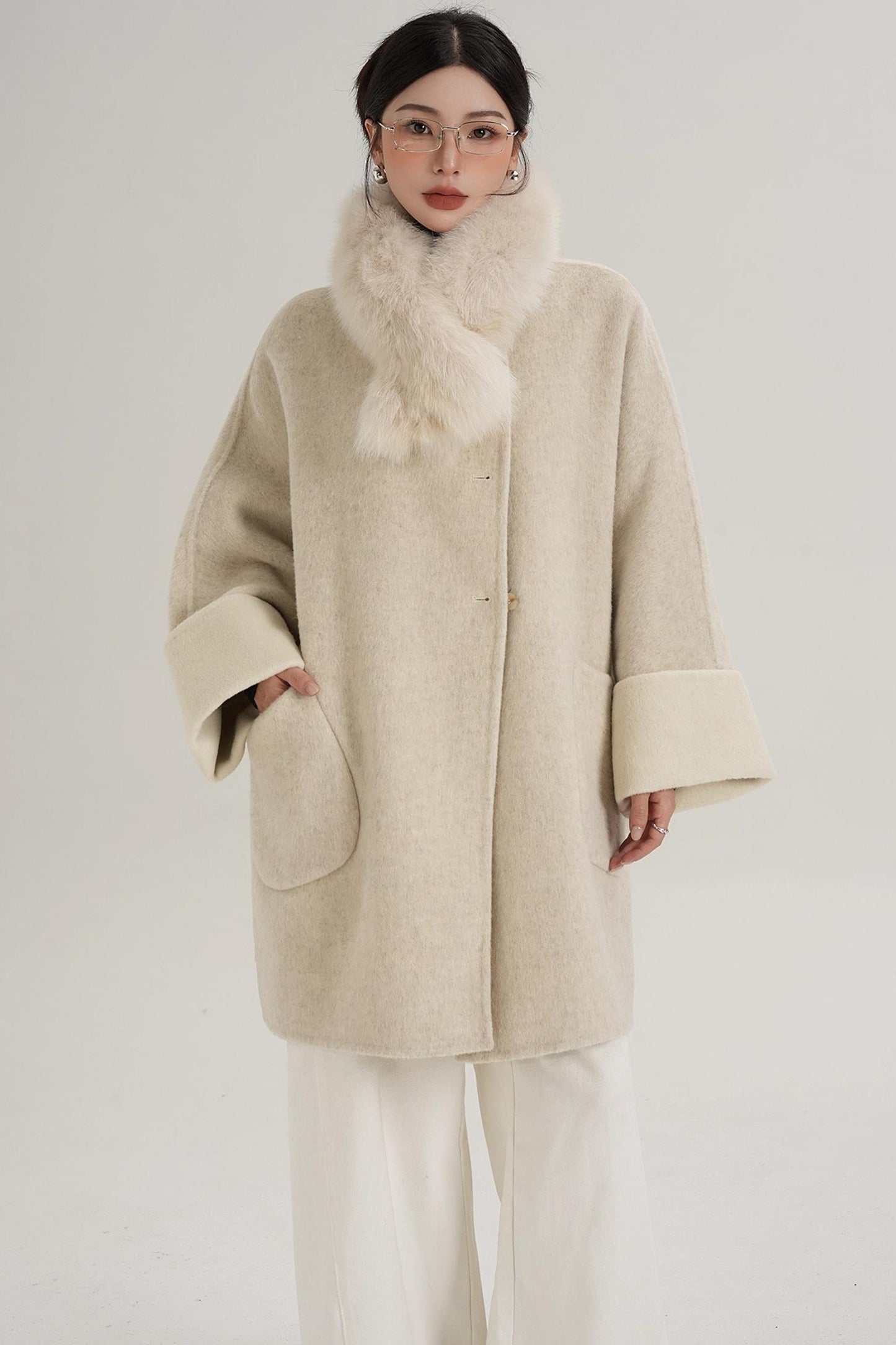 Elegant Fox Fur Collar Wool Cape Coat