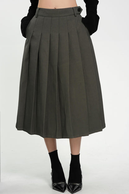 High-waisted a-line pleated skirt