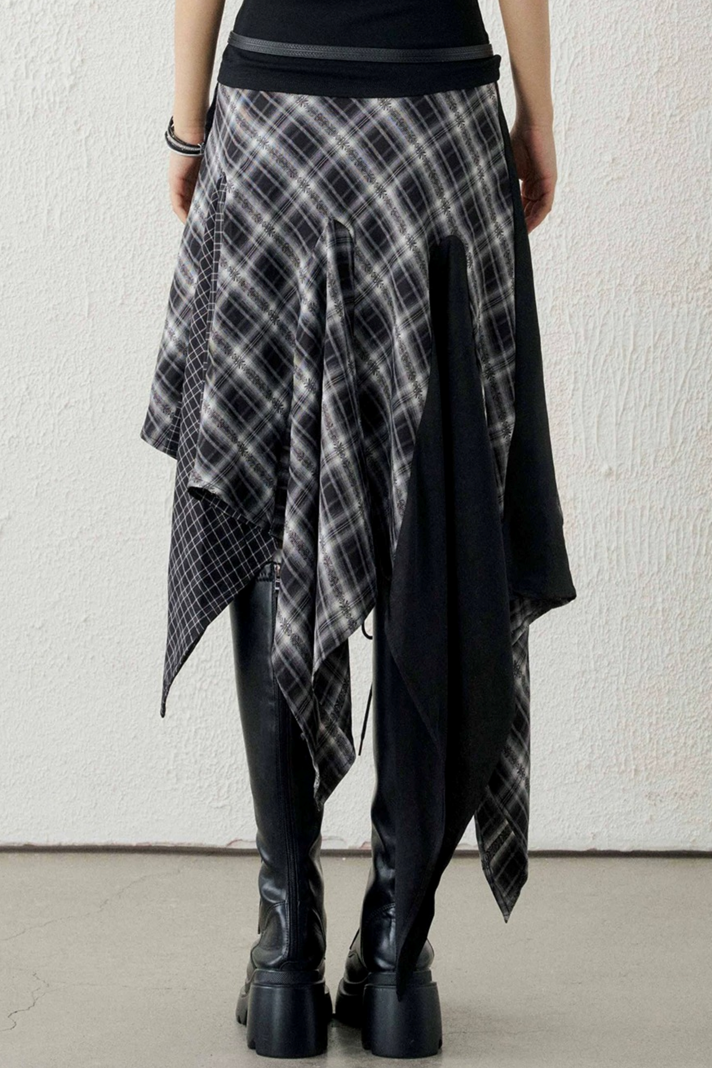 Irregular Hem Plaid Skirt Set