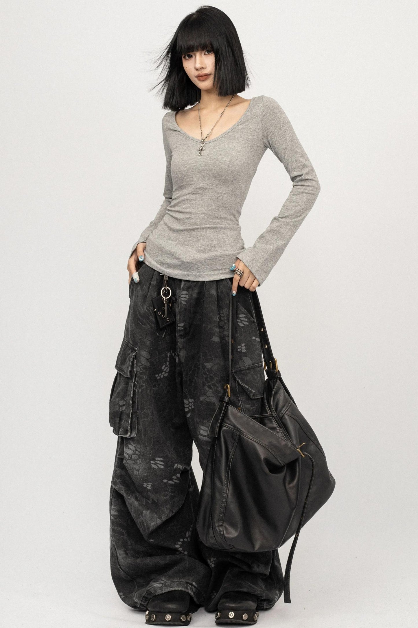 Autumn V-Neck Slim Black Top