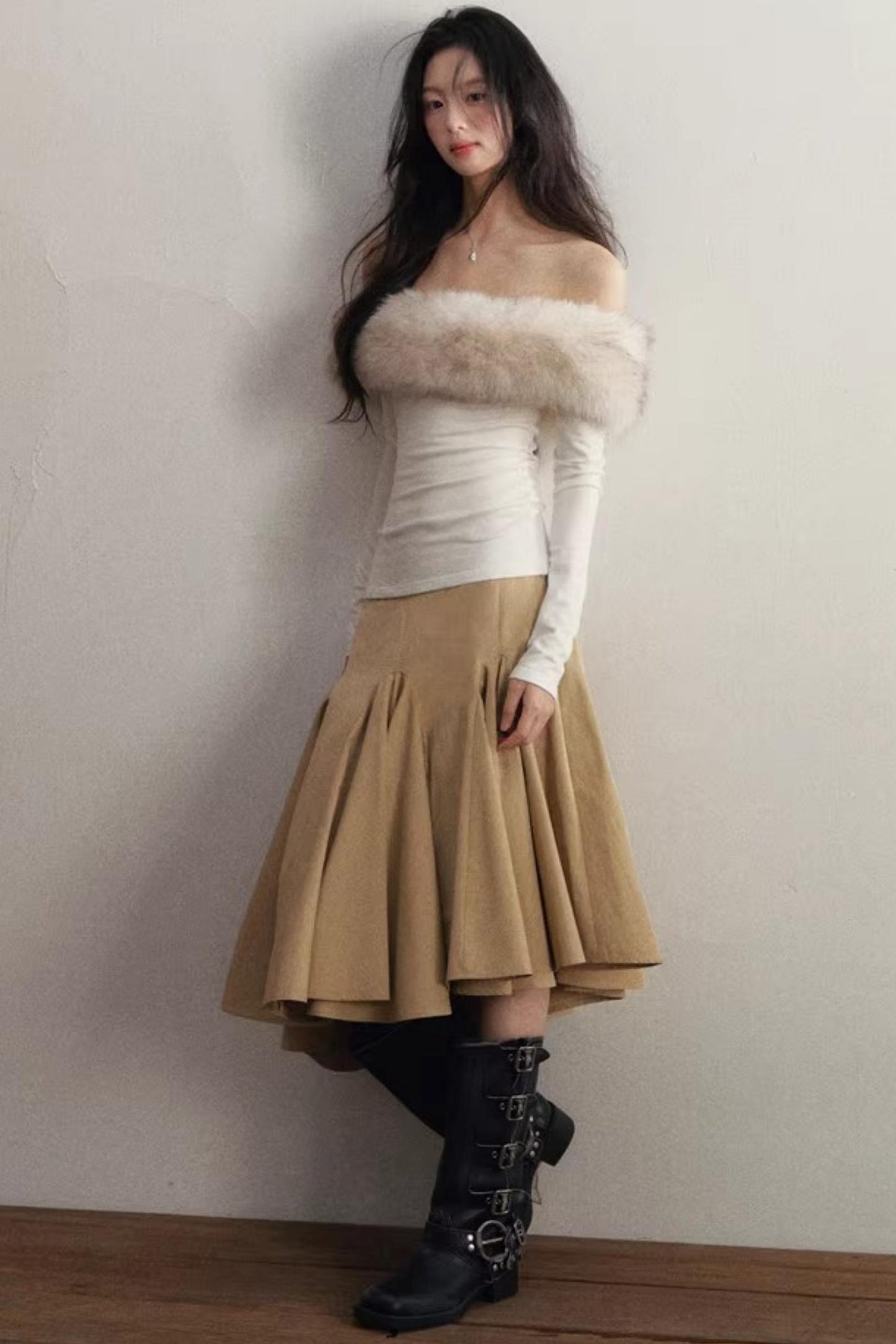 Edge Large Irregular Skirt