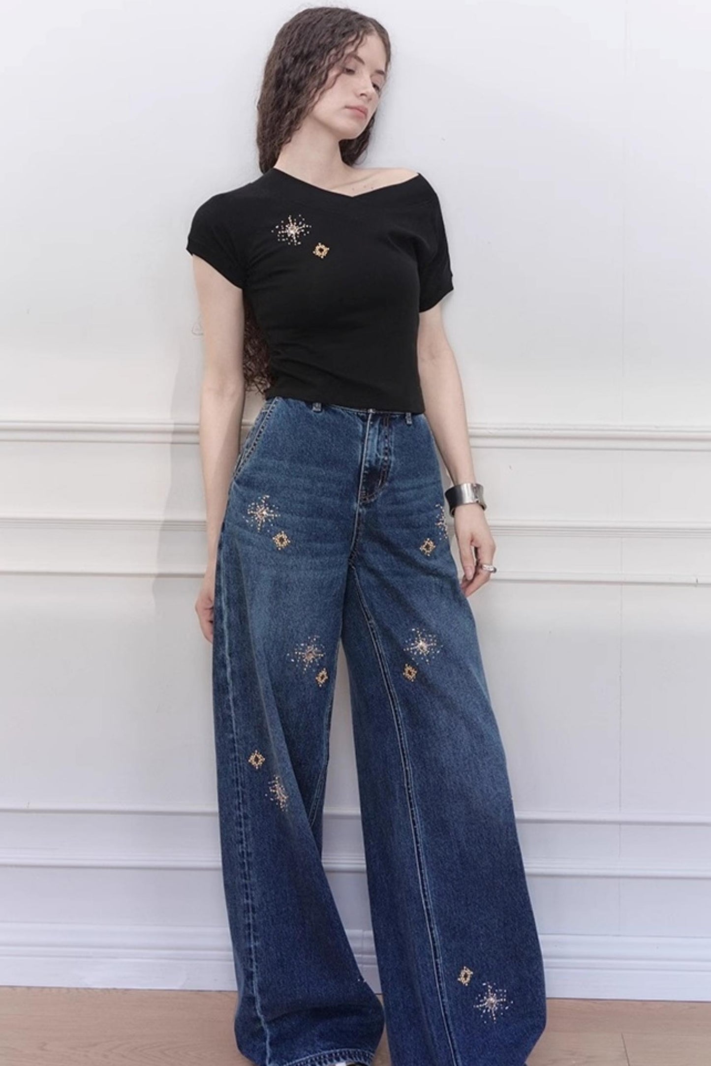 Yuan V-Neck Ribbed Top