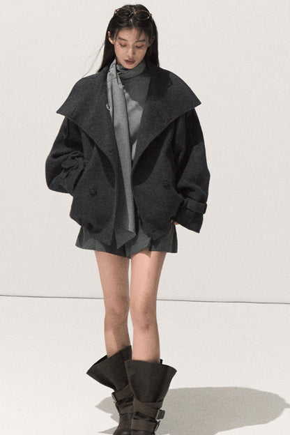 Shoulder Padded Backless Top Shorts Set-Up