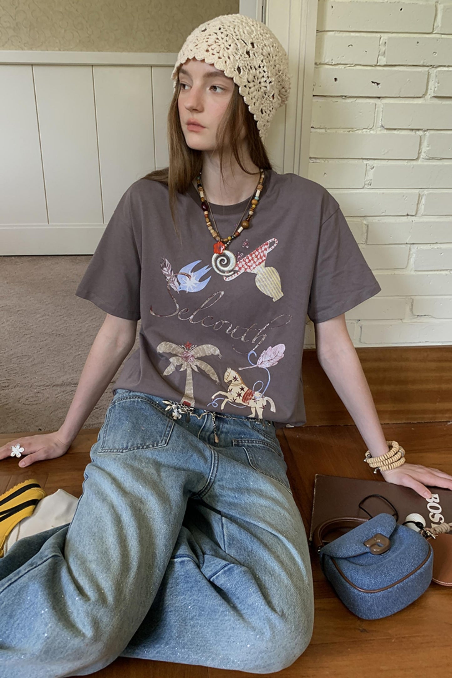 Lazy Wave Playful Print Short Sleeve T-shirt