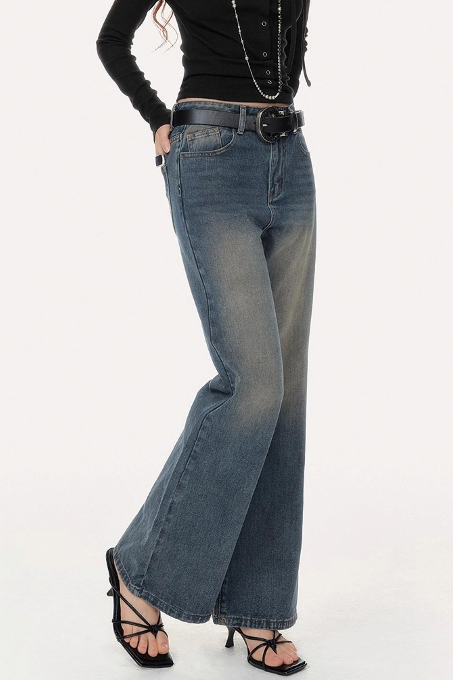 Retro V-Shaped High-Waisted Slim Jeans