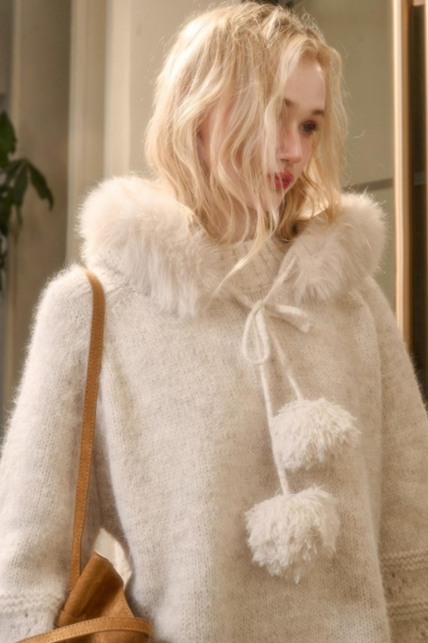 Elegant Wool Knit Cape Coat