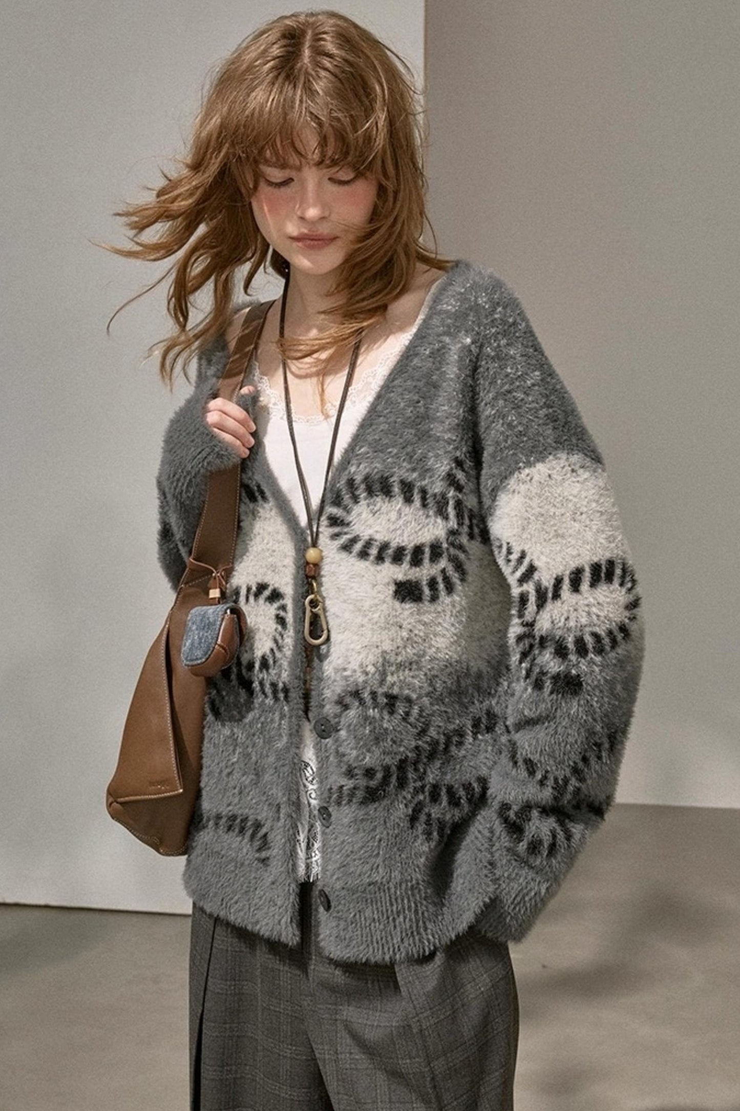 Bow Gradient V-Neck Knitted Cardigan