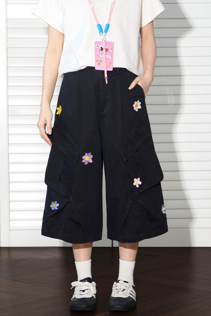 Floral Embroidered Wide-Leg Shorts