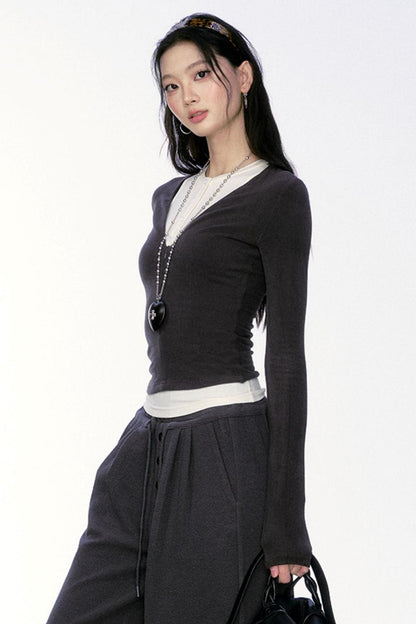 DOUBLE-LAYERED CONTRAST LONG-SLEEVE T-Shirt