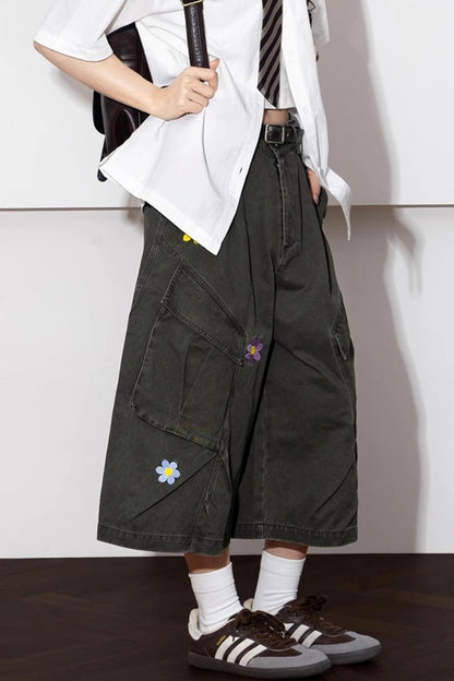 Floral Embroidered Wide-Leg Shorts