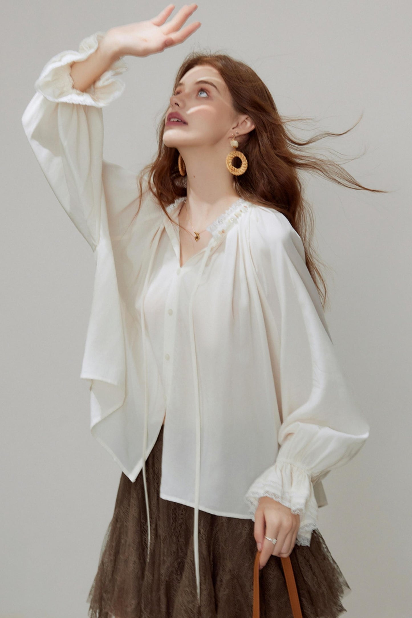 Silhouette V-Neck Shirt