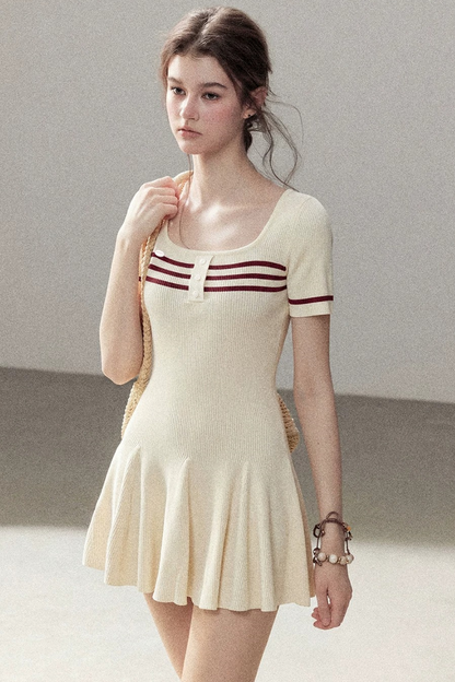 Strickkleid mit Karree-Ausschnitt