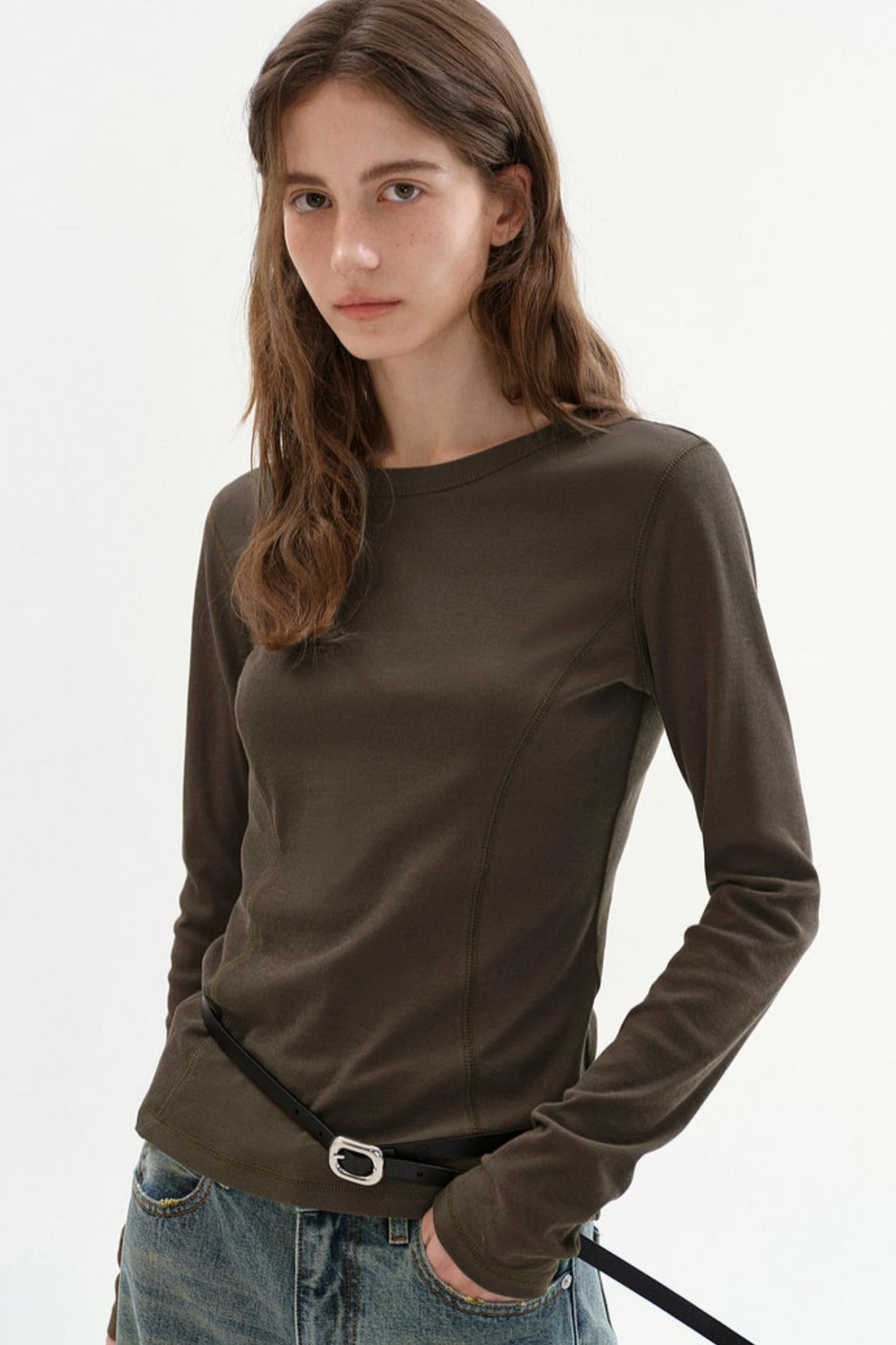 Haut polyvalent à manches longues et coupe slim