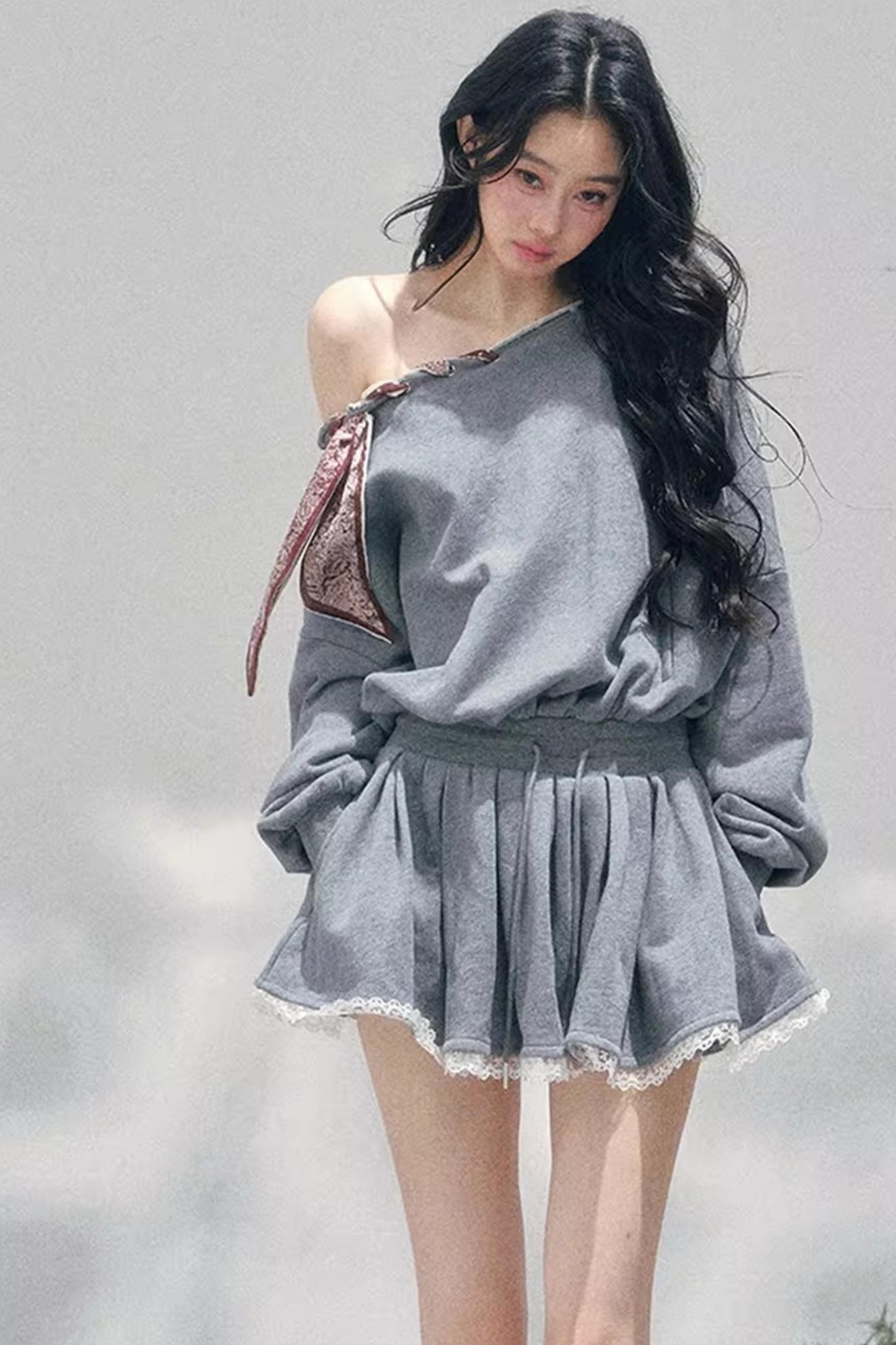 Spitzen-Ein-Schulter-Kleid