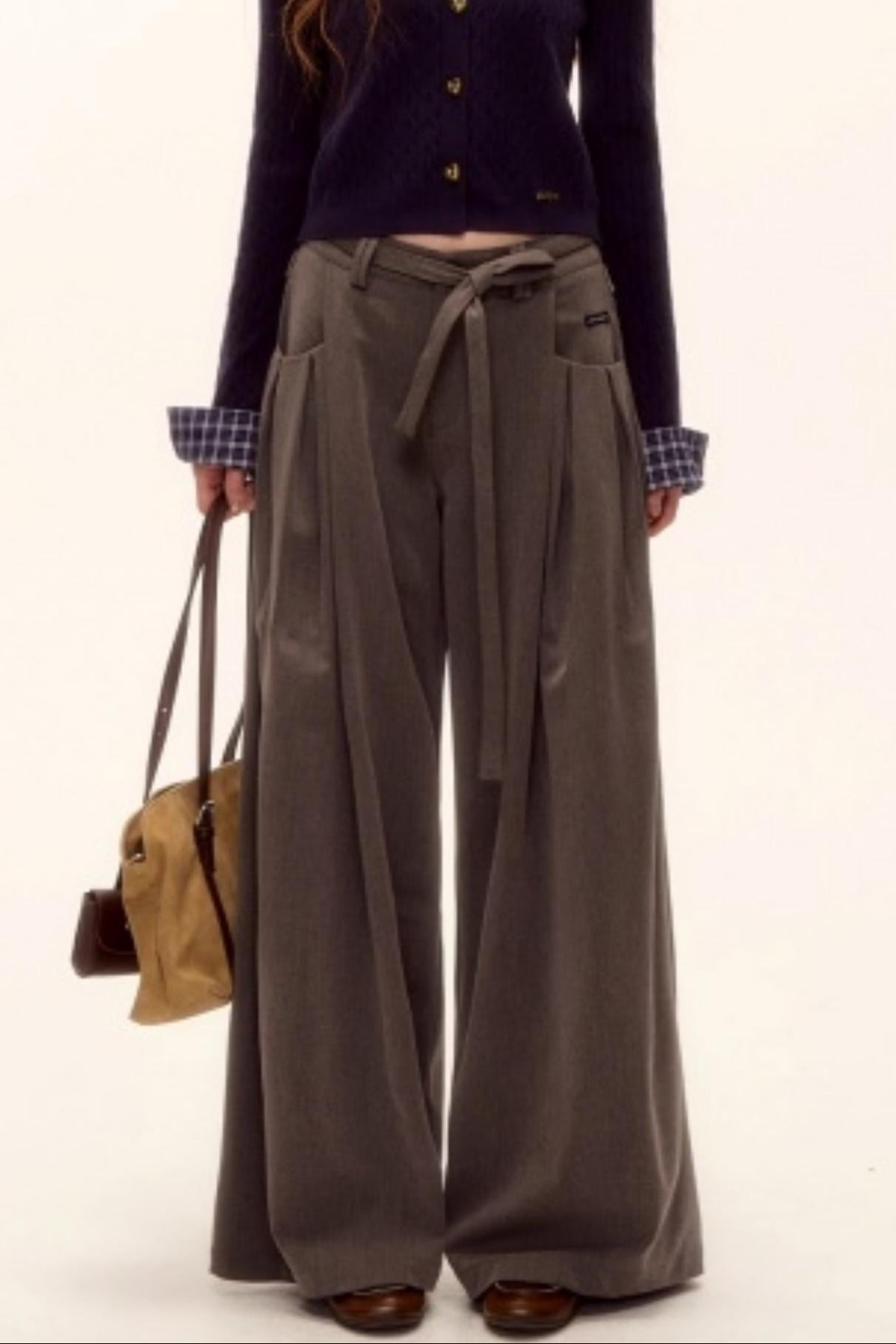 Pleated Retro Wide-Leg Pants
